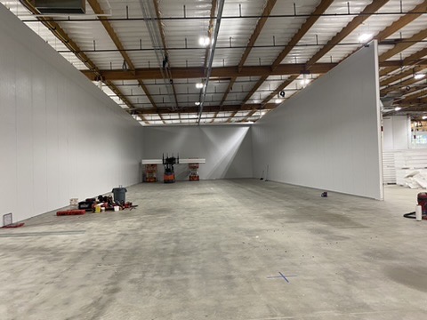 DCW completed cold storage warehouse with pallet racking
